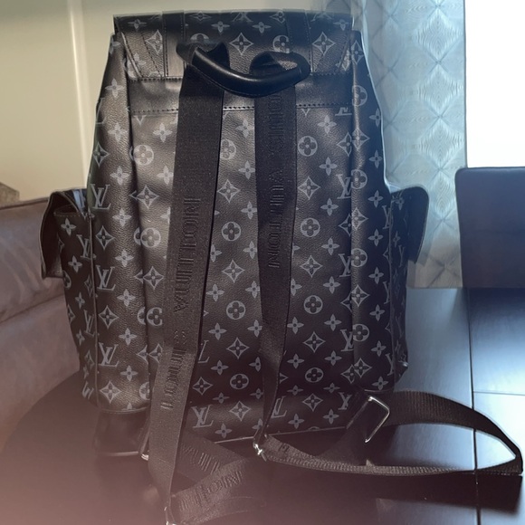 LV Backpack - Picture 3 of 7